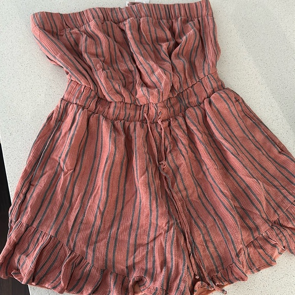 American Eagle women’s romper - Tall - Picture 1 of 4